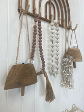 Load image into Gallery viewer, Cowbell Teak/rope