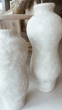 Load image into Gallery viewer, Sian Vase