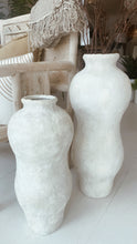 Load image into Gallery viewer, Sian Vase